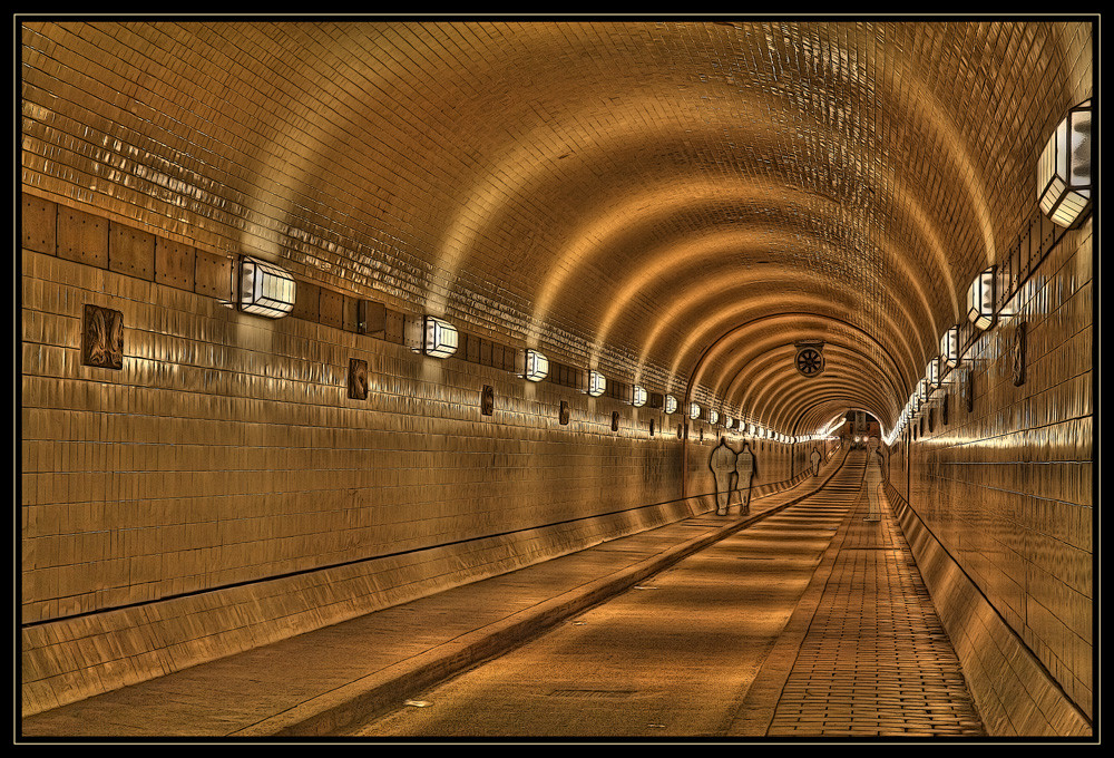 Zwielicht-Tunnel