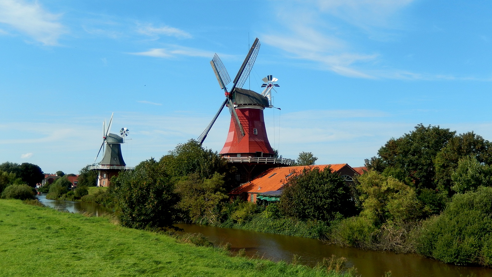 Zwillingsmühlen in Greetsiel