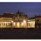 Zwinger bei Nacht