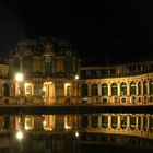 Zwinger bei Nacht