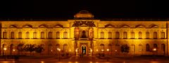 Zwinger bei Nacht