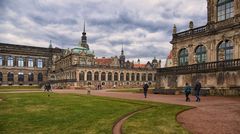 Zwinger Dresden - Barock Denkmal mit Charm vergangener Zeiten