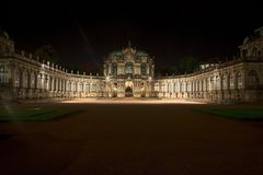 Zwinger II