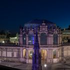 Zwinger und Cholerabrunnen zum Beginn der Blauen Stunde