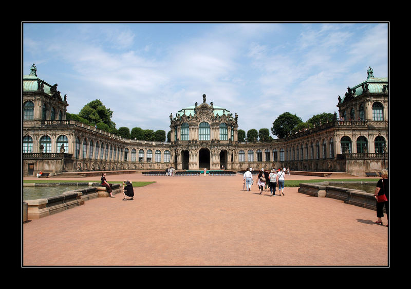 Zwinger - Wallpavillon