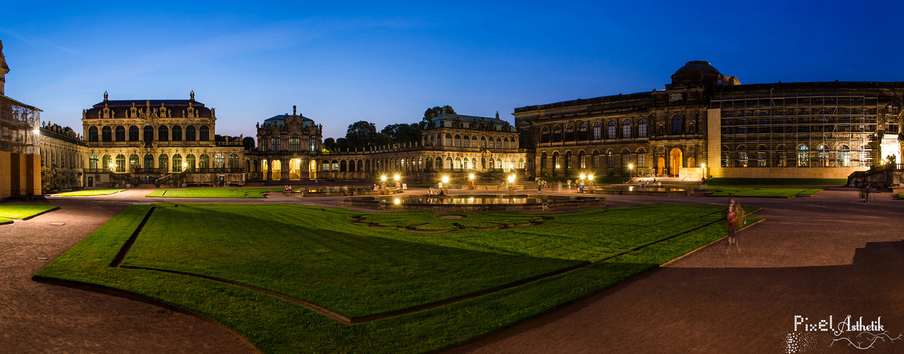 Zwinger zur blauen Stunde