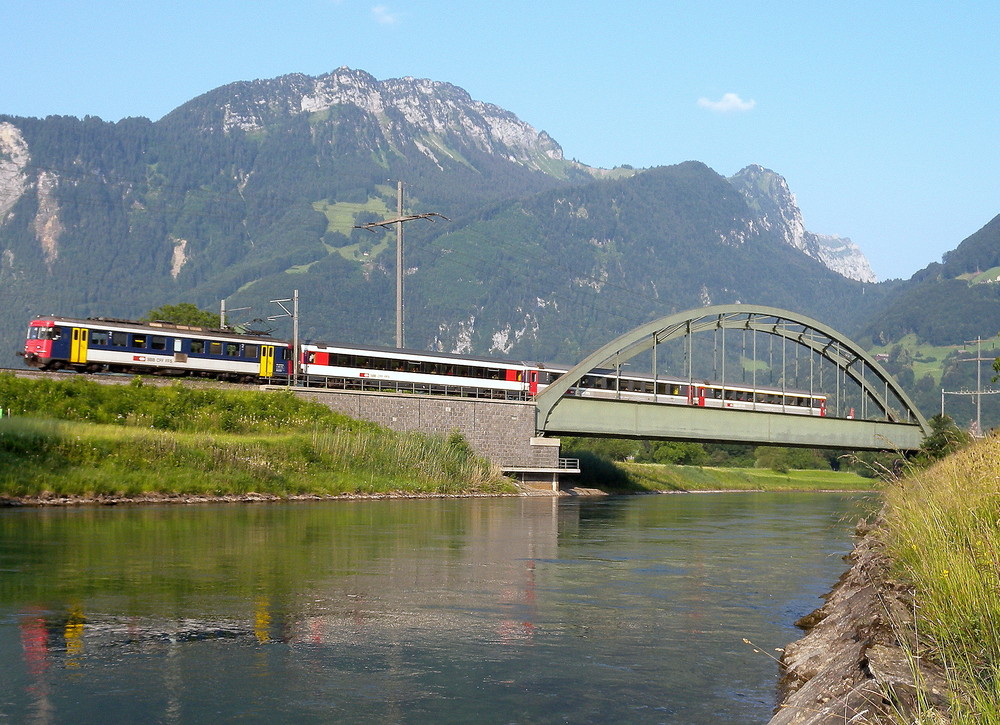 Zwischen 7 & 8 bei der Linthbrücke..04