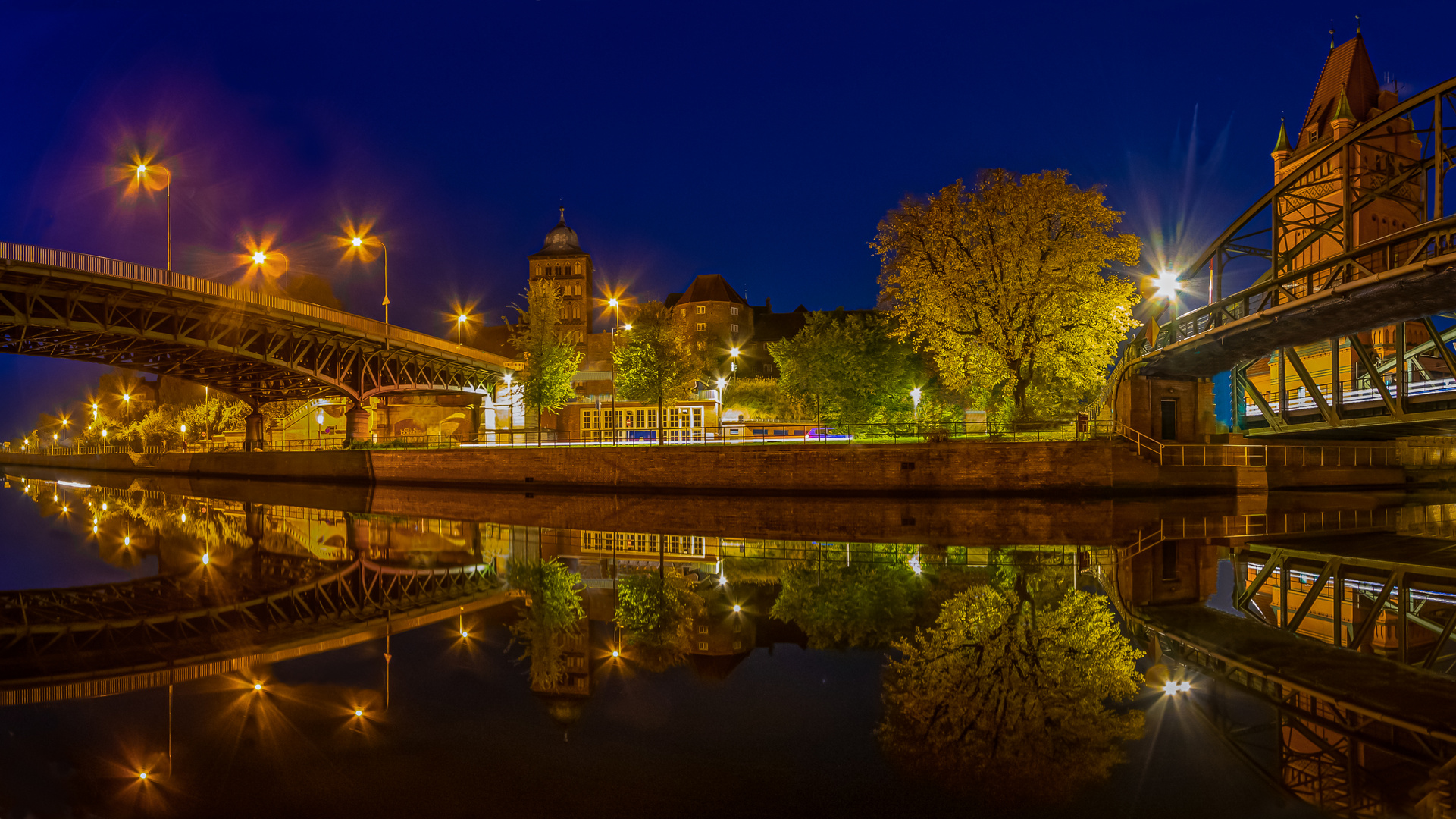 zwischen Burgtorbrücke und Hubbrücke