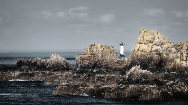 ----zwischen den Felsen---