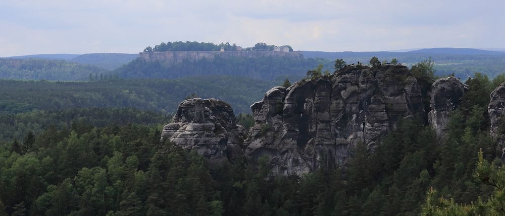 Zwischen den Regenpausen gestern Mittag am Gamrig in der Sächsischen Schweiz...