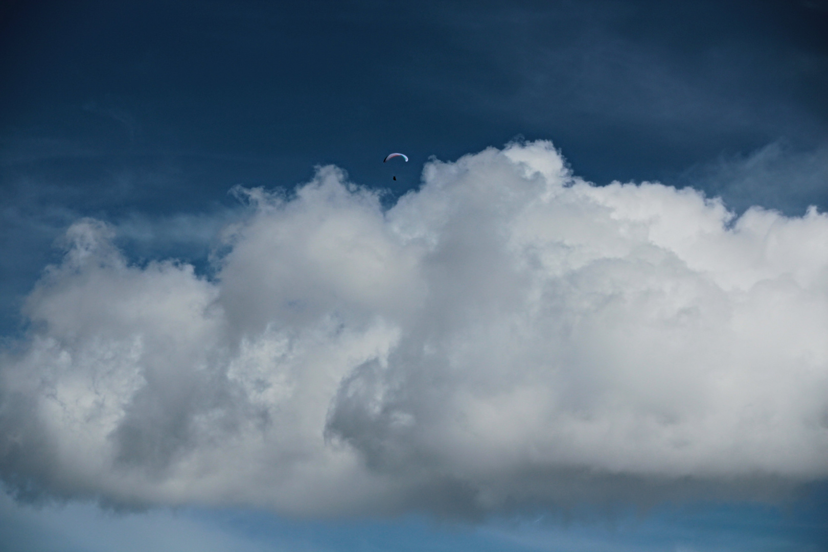 Zwischen den Wolken