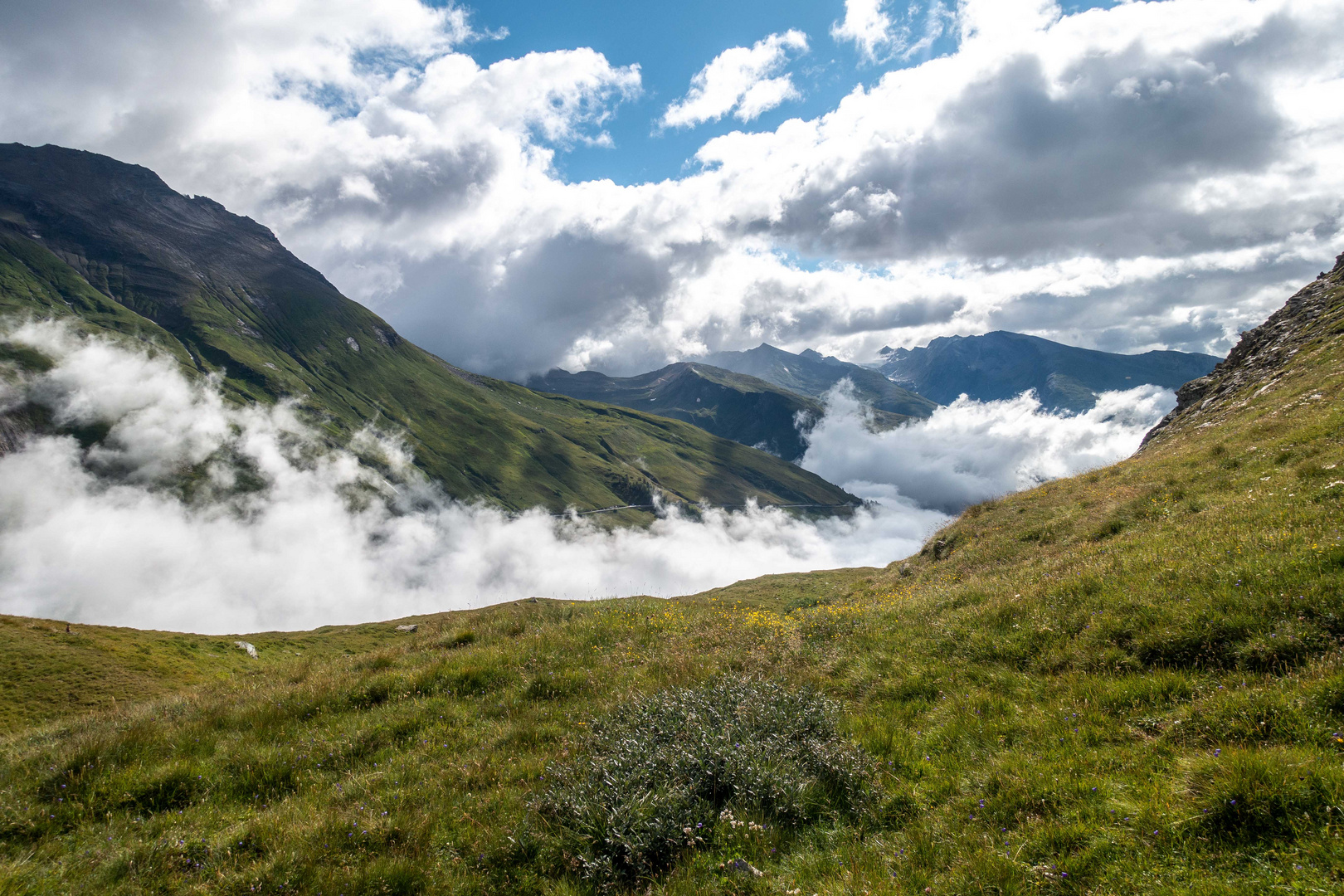 Zwischen den Wolken