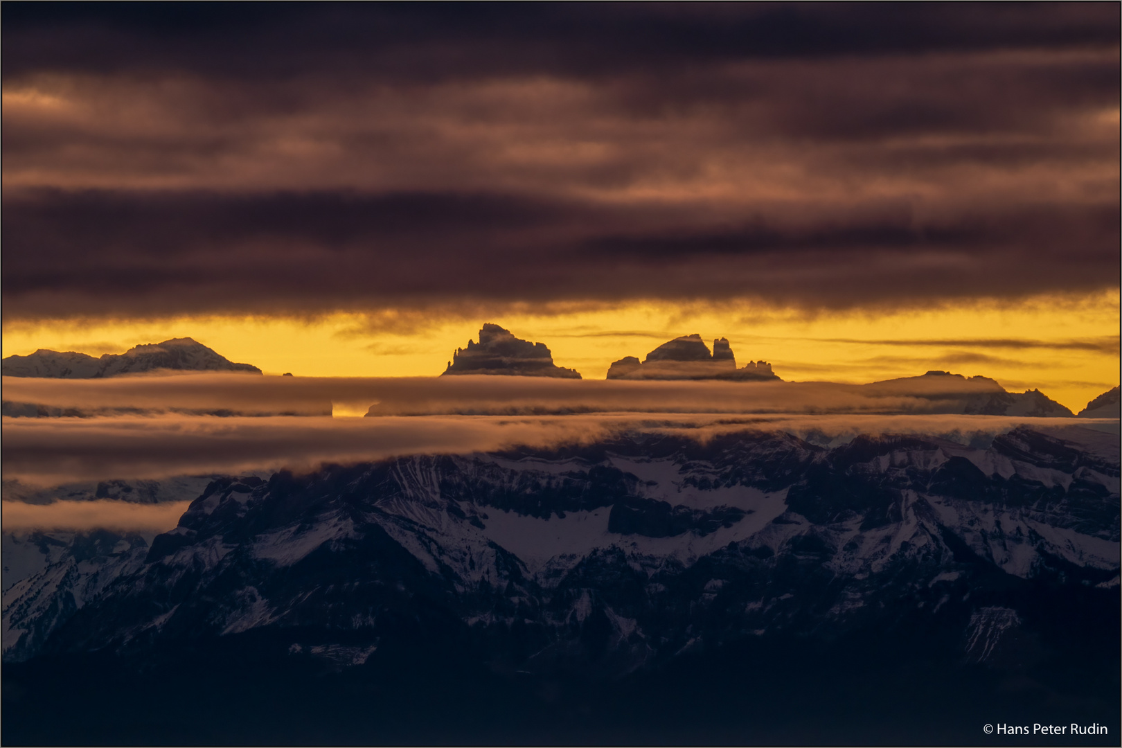 Zwischen den Wolken