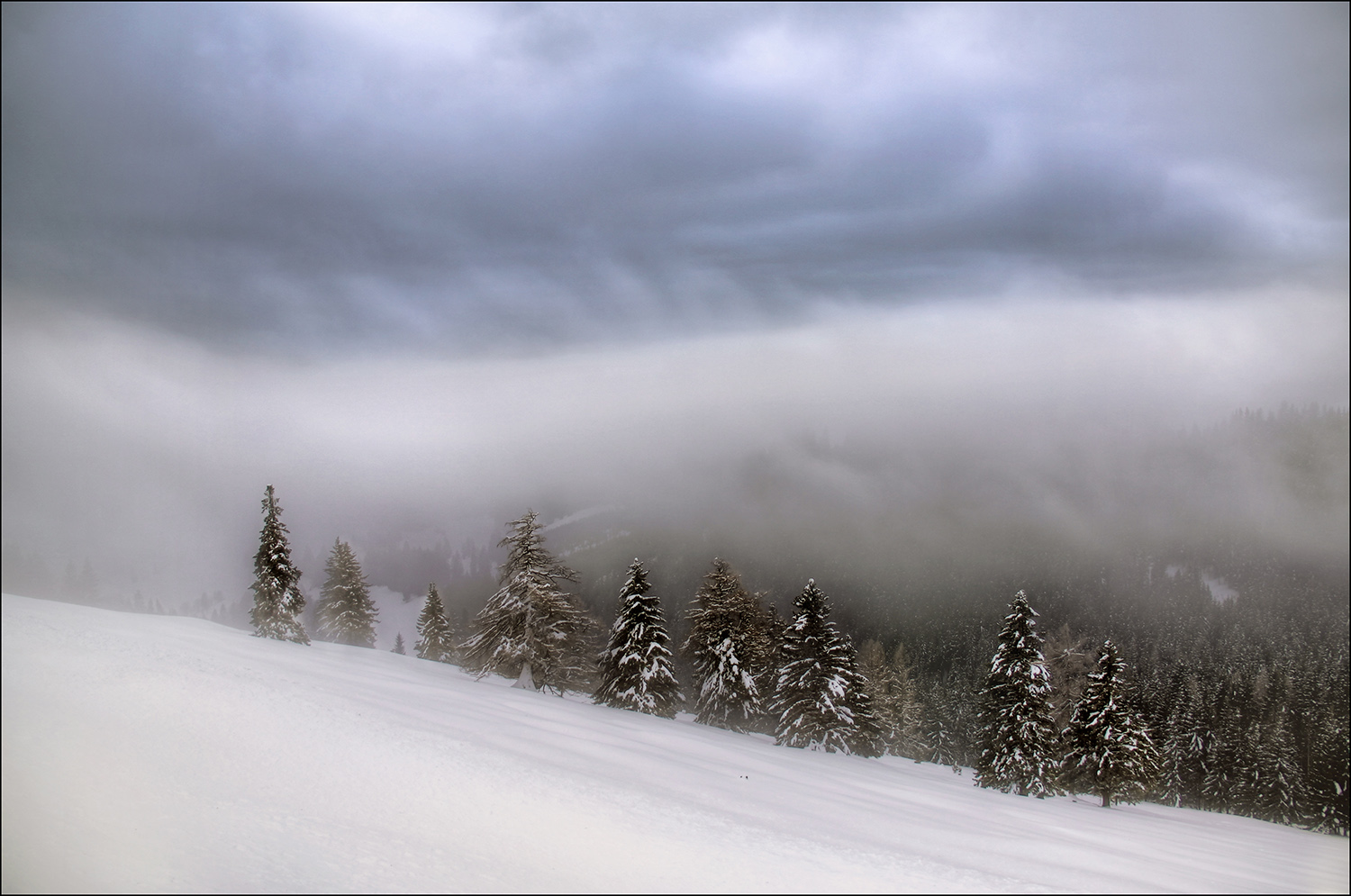 Zwischen den Wolken