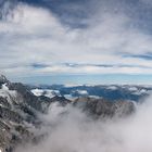 Zwischen den Wolken