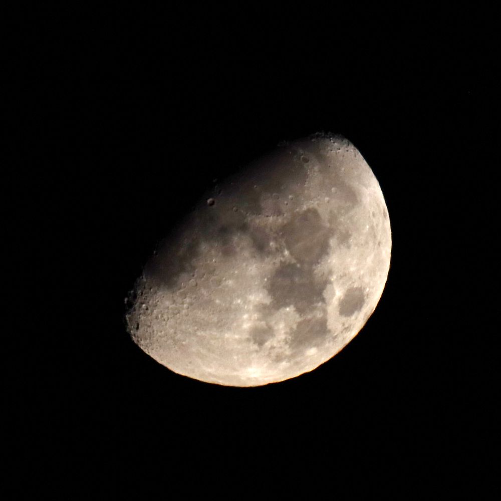 zwischen Halb- und Vollmond