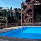 Zwischen Industrie und Schwimmbad