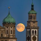 Zwischen Rathaus und Perlachturm