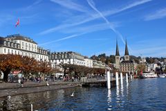 Zwischen Schweizerhof und Hofkirche ...