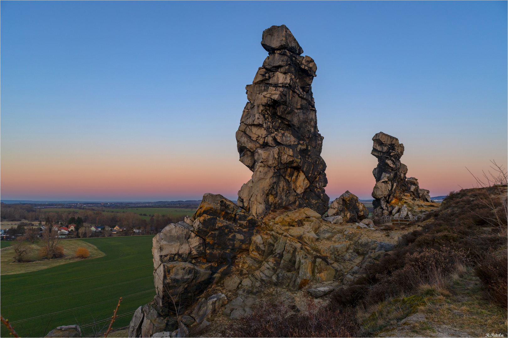 Zwischen Sonnenuntergang...