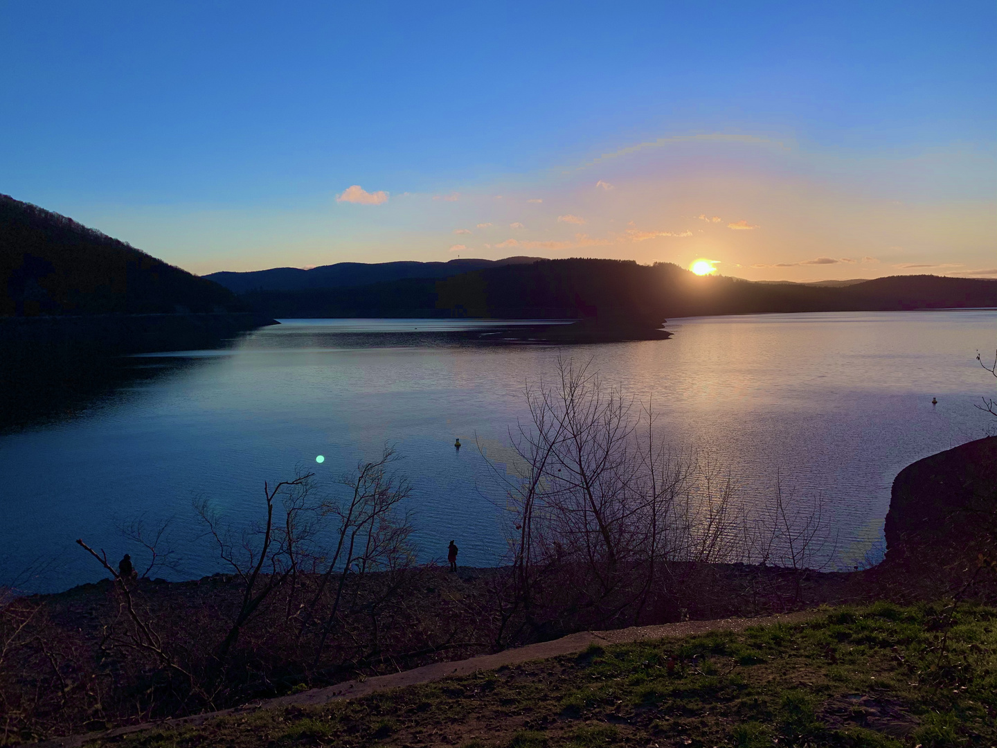 Zwischen Sonnenuntergang und blauer Stunde