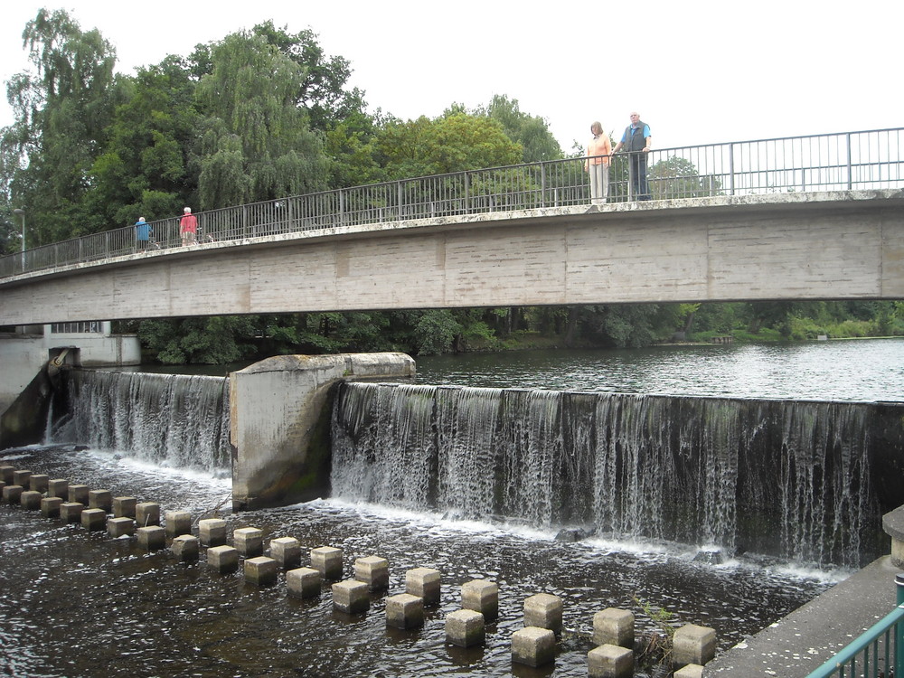 Zwischenstopp bei Kanufahrt