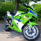 ZX9R