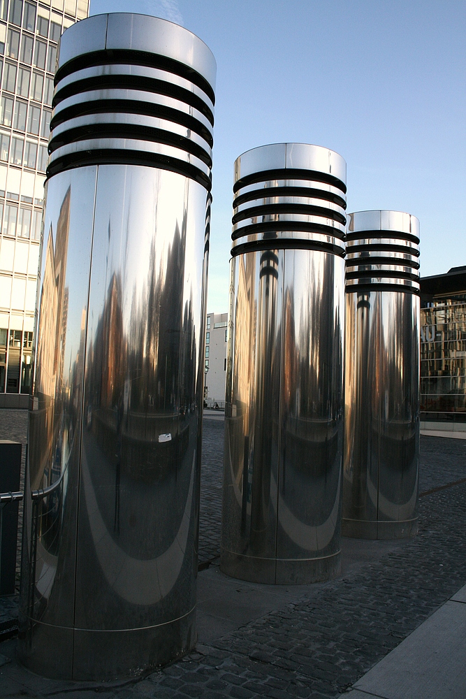 Zylinder im Rheinauhafen in Köln (14)(29.11.2011)