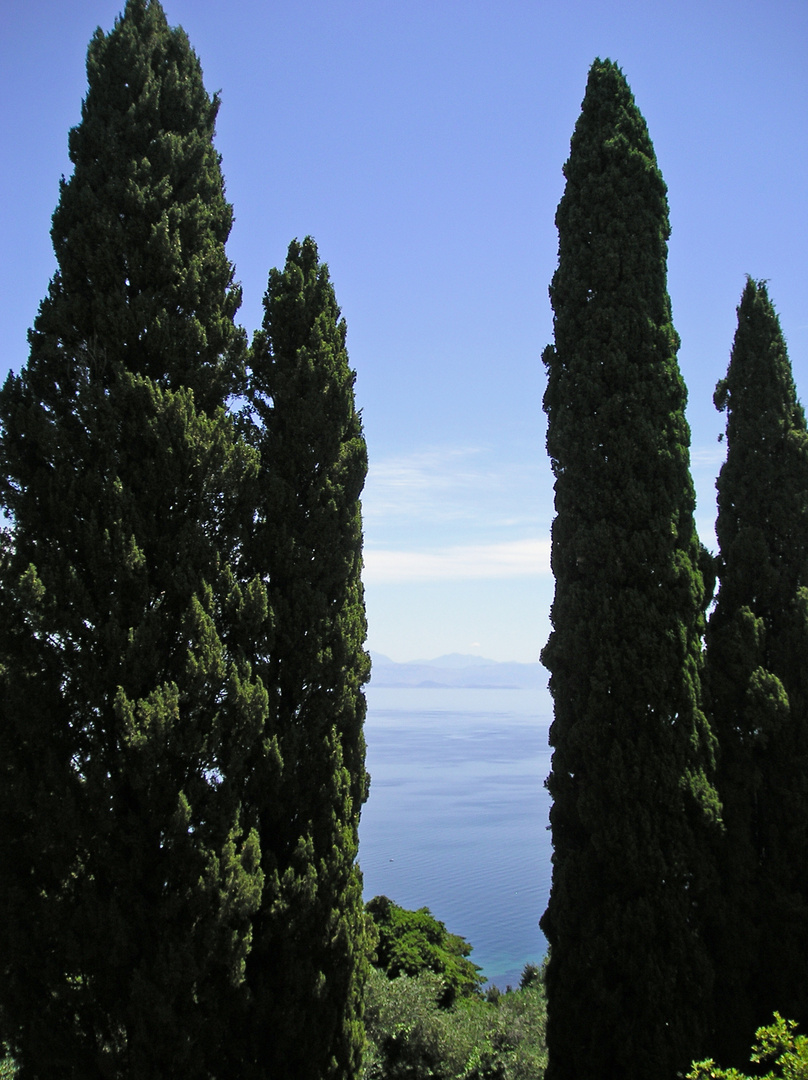 Zypressen Durchblick Foto & Bild europe, greece, ionic islands Bilder