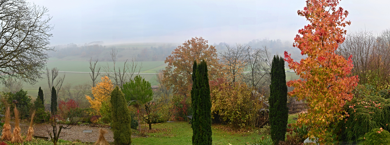 z.Zeit:  Hochnebel und Regentage